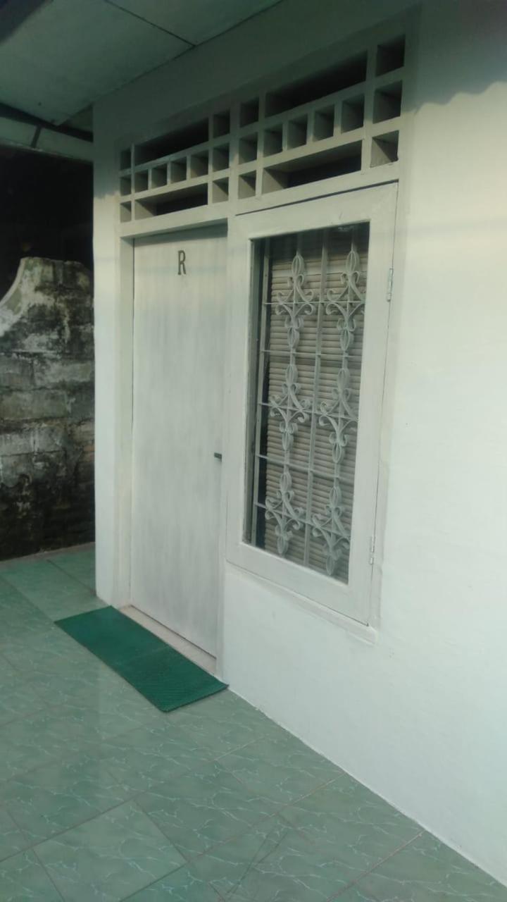 Maison d'hôtes Kos Omah Yanto 19 à Jakarta Extérieur photo